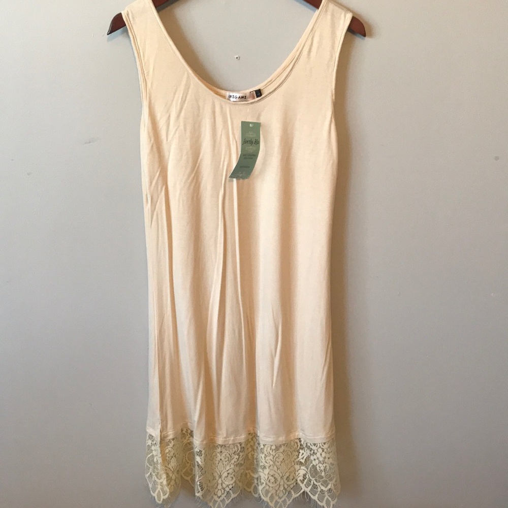 Cream Shirt Extender